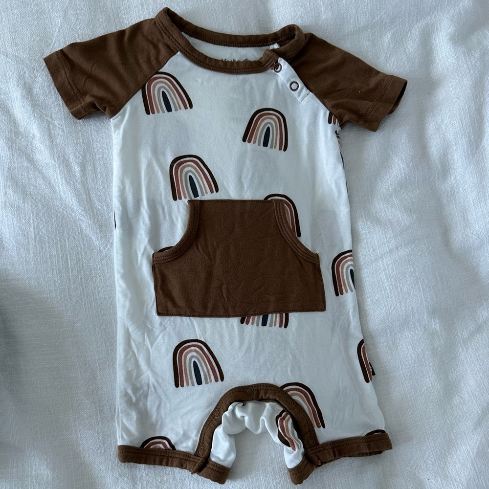 EUC KYTE baby coffee rainbow shortall 6-12
